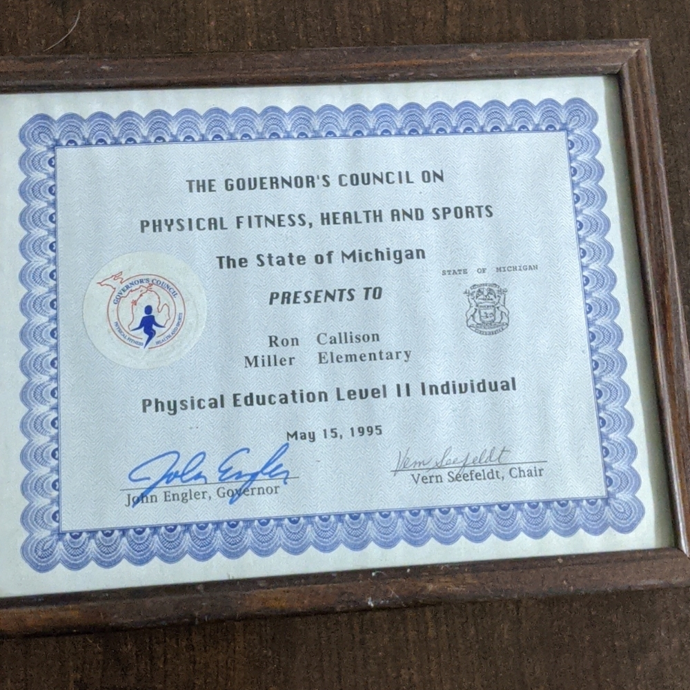John Engler/Governor of Michigan autograph